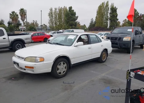 1996 Toyota Camry Le/Xle/Se из США, поврежденный, VIN JT2BF12K0T0131048